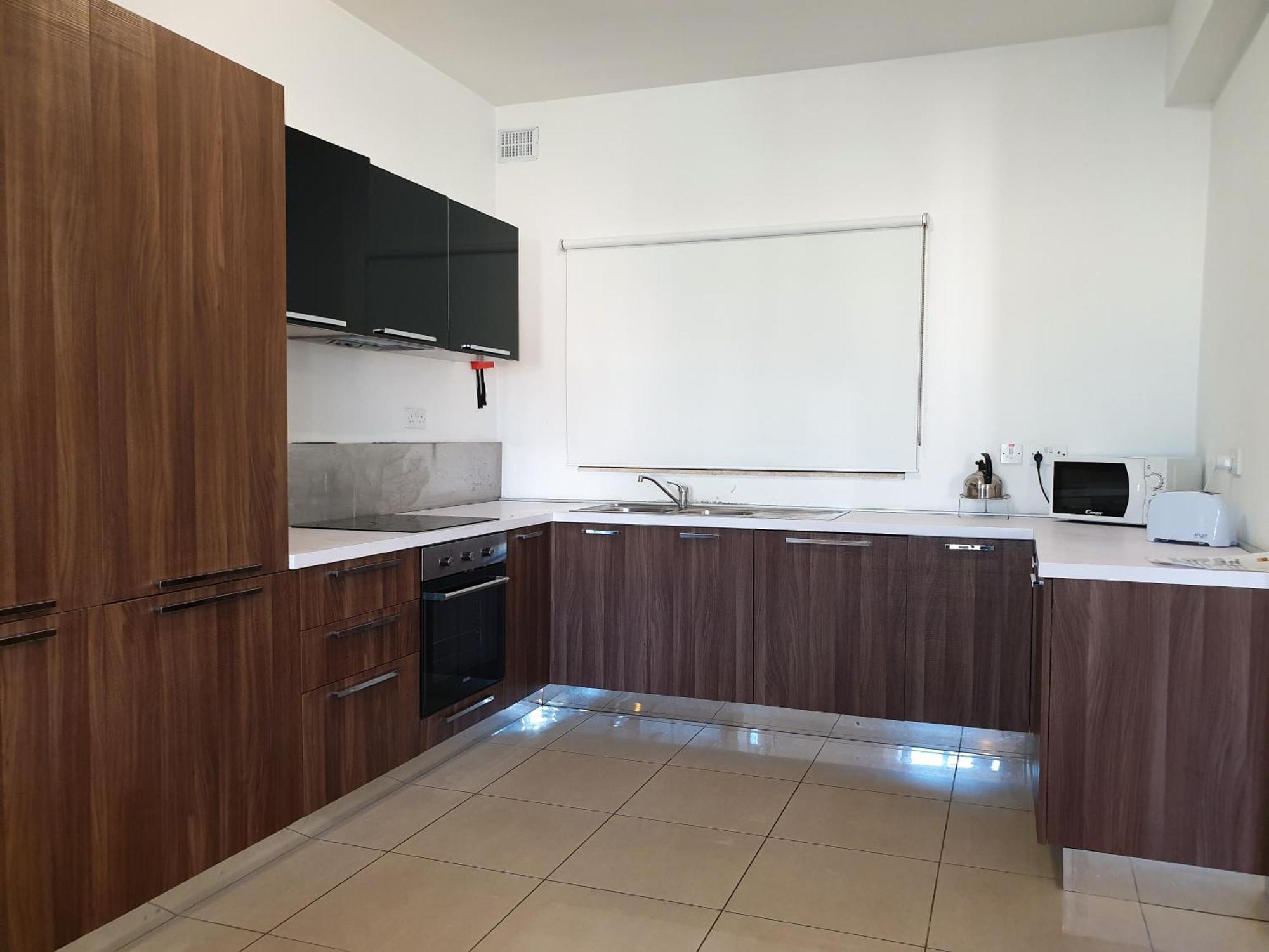 High Street Apartment *
